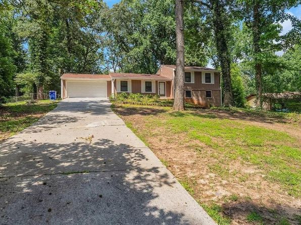 1675 Oak Ridge Way