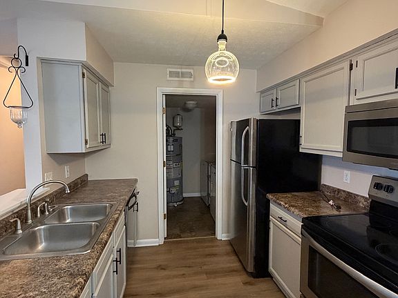 3rd image of 533 Aspen Glen Dr APT 311