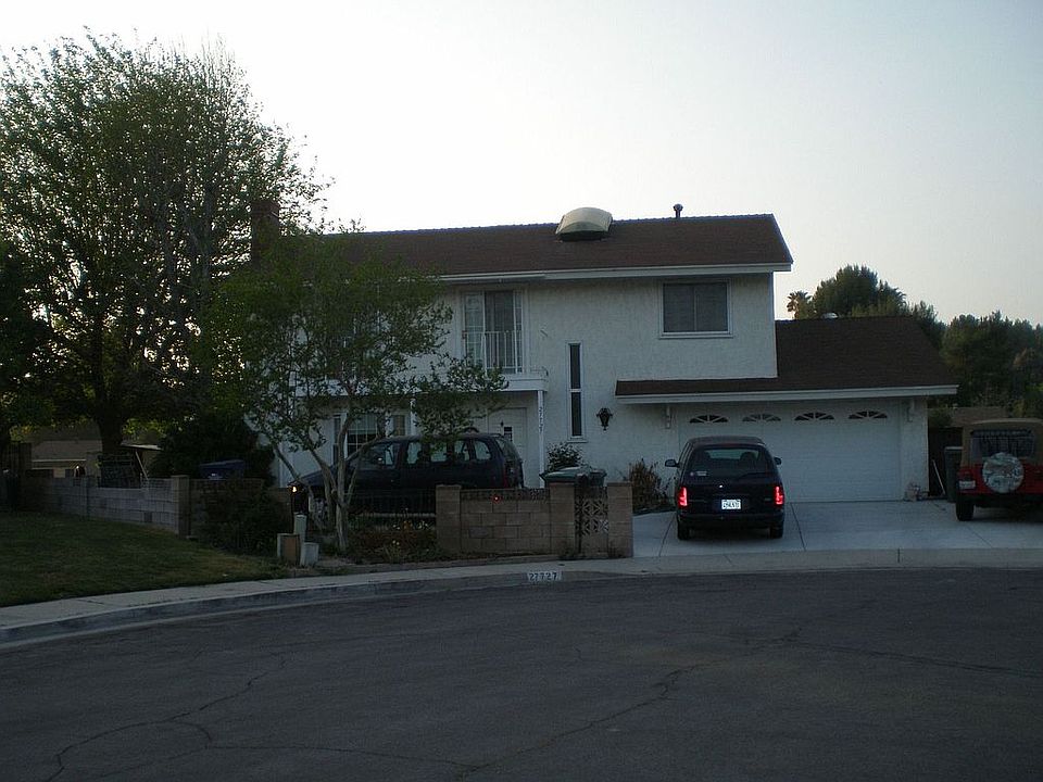 End of cul de sac view