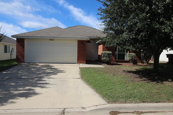 1st image of 1622 Oak Chase Trl