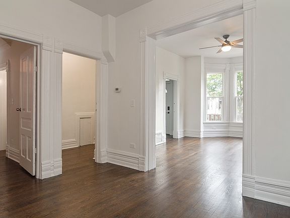 4th image of 1714 N Whipple St #1
