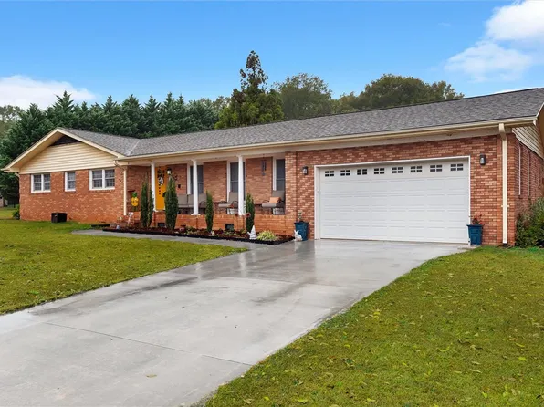 603 Quillen Ave, Fountain Inn, SC 29644