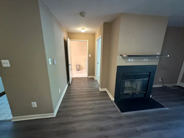 4906 Columbia Rd #2 — Photo 15