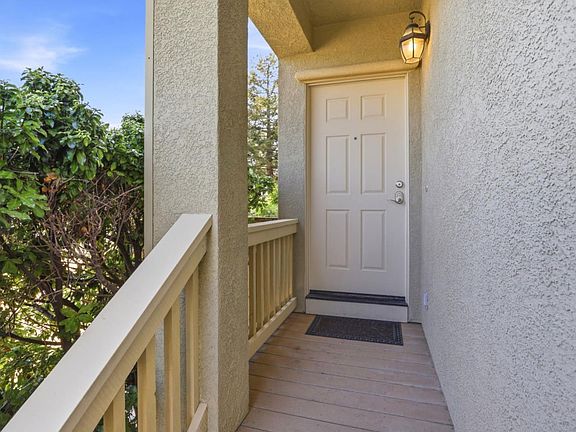 3rd image of 701 Vista Montana Dr