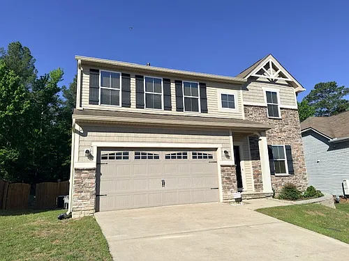 679 Stonebury Cir Photo 1