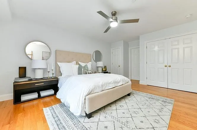 120 W 7th St #303 — Photo 5