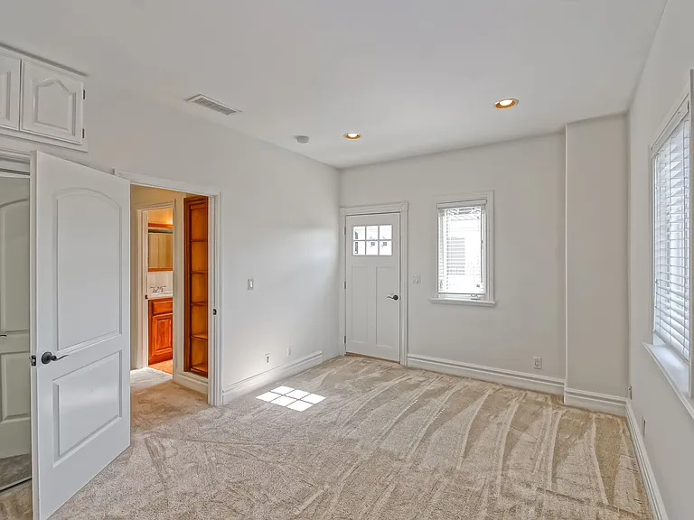 15624 Sombra Ave — Photo 36