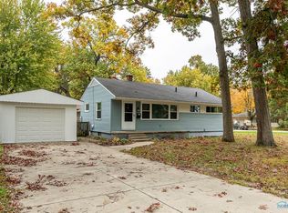 3303 Elmont Rd, Toledo, OH 43615
