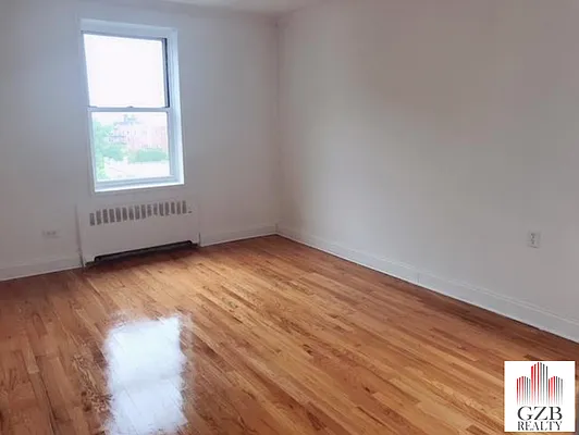 Rented by Avenues Real Estate | media 7