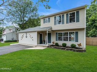 1066 Windlass Dr, Manahawkin, NJ 08050