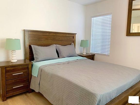3rd image of 629 W 58th St #1