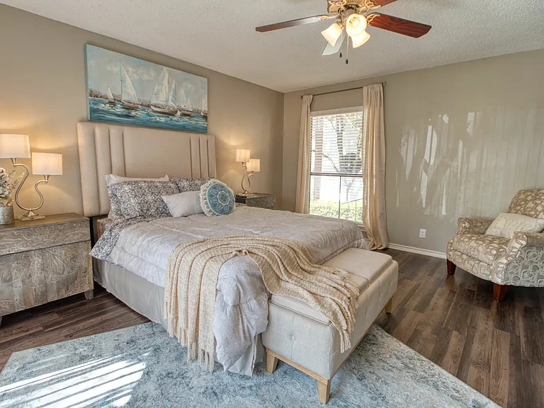 4000 HORIZON HILL APARTMENTS — Photo 15