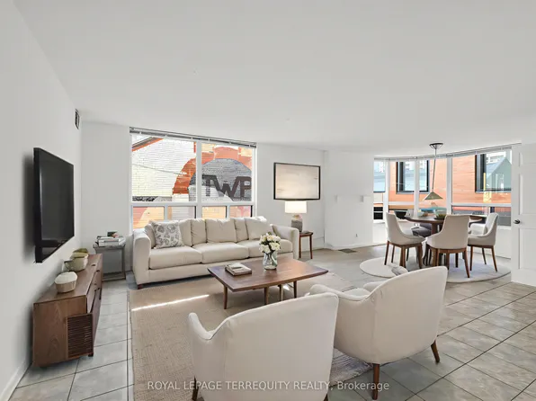 25 Maitland St #210, Toronto, ON M4Y 2W1