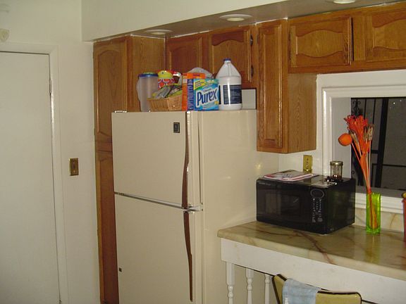 2nd image of 1901 W Sedgley Ave
