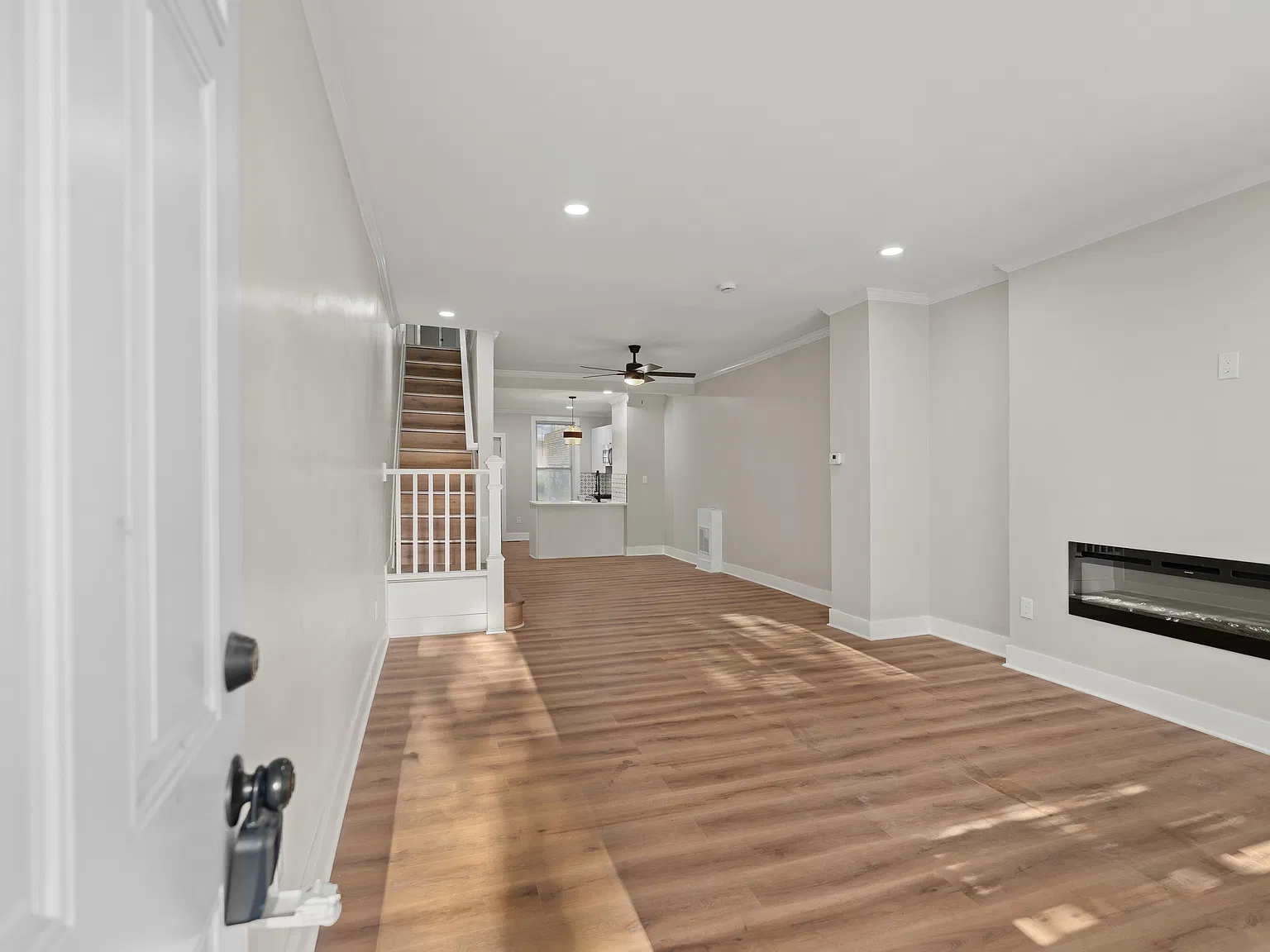 2625 Huntingdon Ave — Photo 3