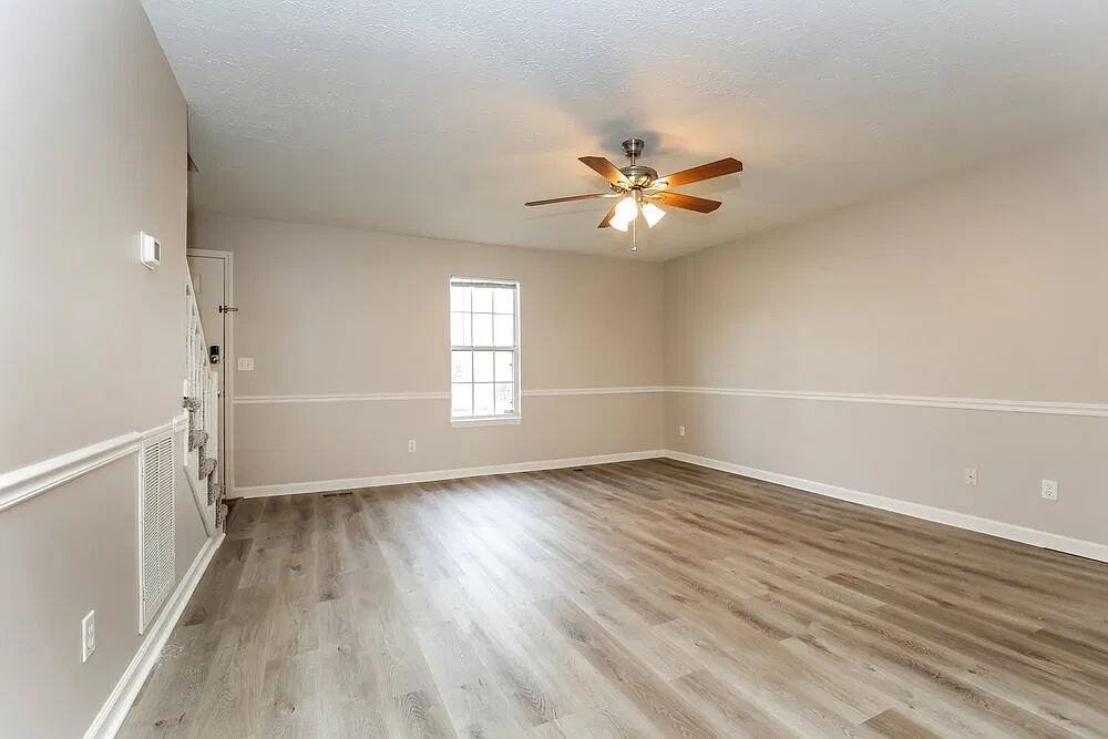 3 bed, 2.0 bath, 1280 sqft, $1,885 — Photo 4