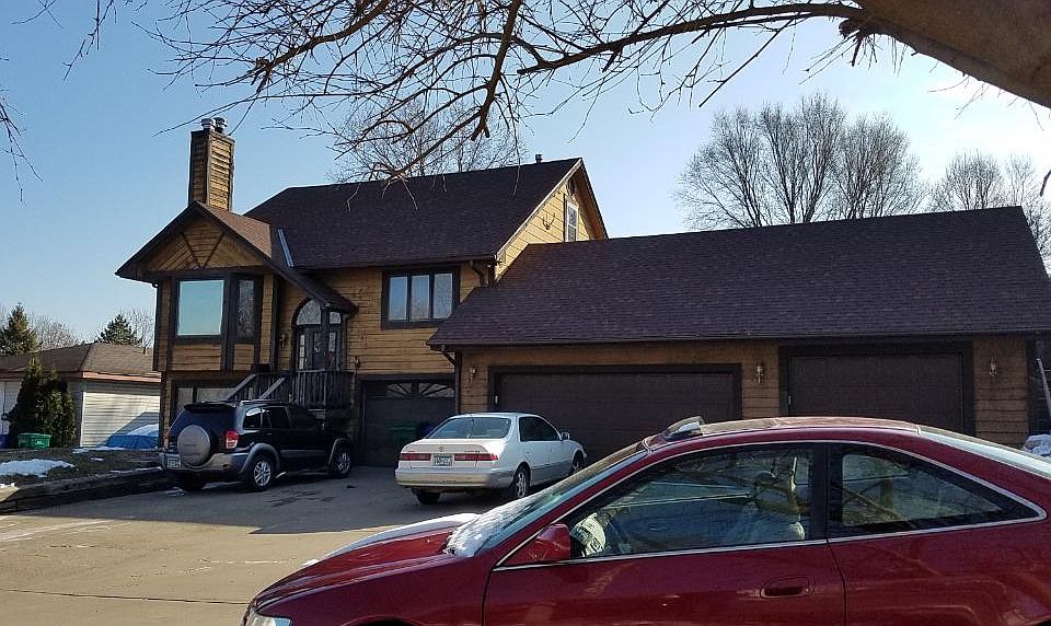 2nd image of 984 Hazelwood St