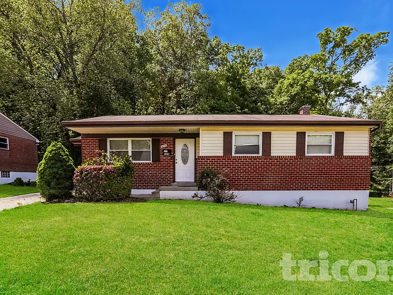 3814 Collier Rd — Photo 1