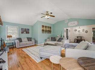 611 W Commodore Blvd, Jackson, NJ 08527
