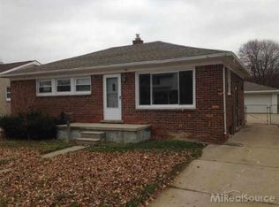 25084 Normandy St, Roseville, MI 48066