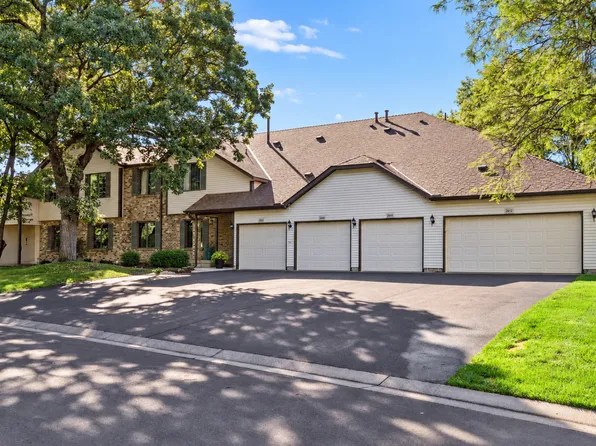 2642 Lake Court Dr #28, Mounds View, MN 55112