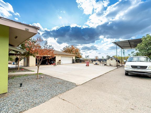 5th image of 14999 Avenue 260