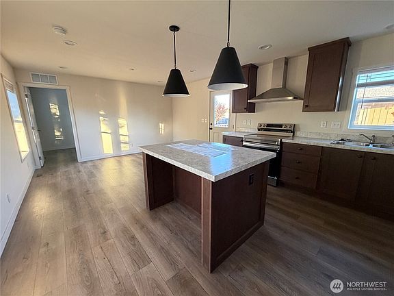 3rd image of 105 W Washington Avenue #39