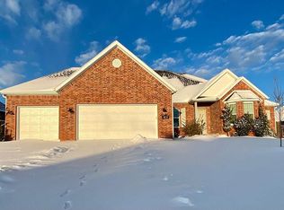 1371 Montieri Dr, Centerton, AR 72719