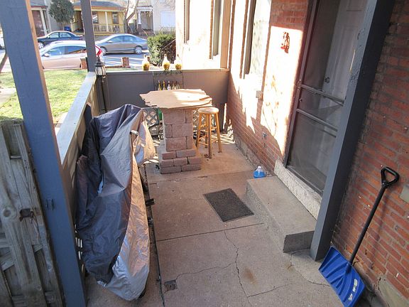 5th image of 834 Summit St #20448356