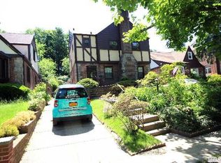 17640 Kildare Rd, Jamaica, NY 11432