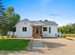 W6590 Little River Rd, Peshtigo, WI 54157