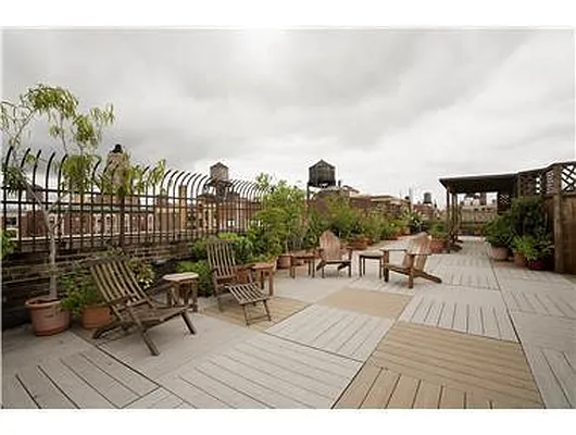 Sold by Douglas Elliman | media 22