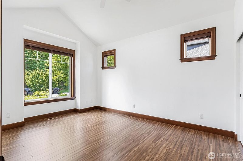5th image of 12501 287th Avenue SE