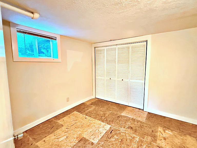 1240 N Wygant St — Photo 24