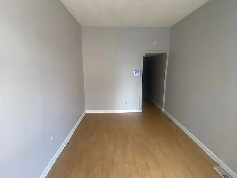 2572 McCulloh St — Photo 12