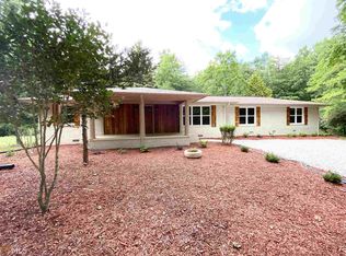 146 Twin Lakes Rd, Cleveland, GA 30528