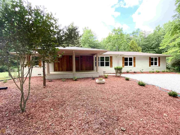 146 Twin Lakes Rd, Cleveland, GA 30528