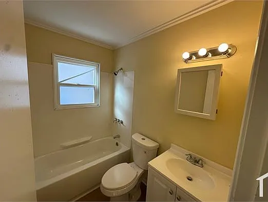 16115 Lotus Dr — Photo 5