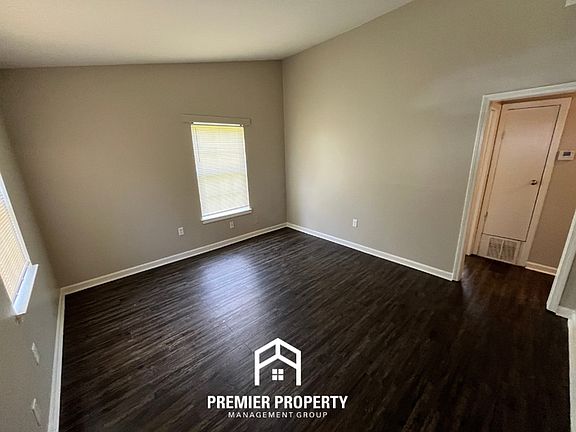 2nd image of 4876 Hillbrook Rd
