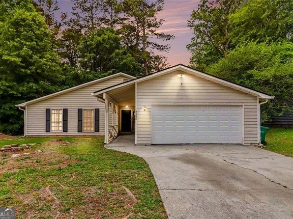 8895 Wesley Pl, Jonesboro, GA 30238