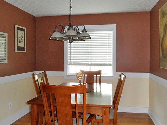 5th image of 7799 Oakland Hills Ct