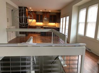 1286 Glenview Pl, Wauwatosa, WI 53213