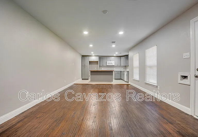 3402 Lawnview Main House Dallas Ter #MAIN HOUSE — Photo 4