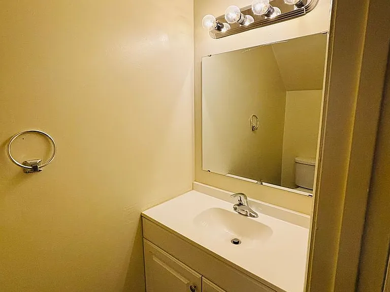 208 Pheasant Run Dr — Photo 4