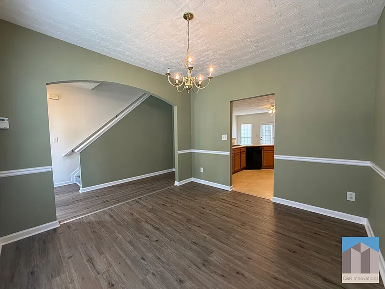 644 Kenridge Dr — Photo 3