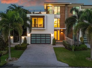 211 Macfarlane Dr, Delray Beach, FL 33483