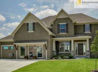 19400 W 200th Ter, Spring Hill, KS 66083