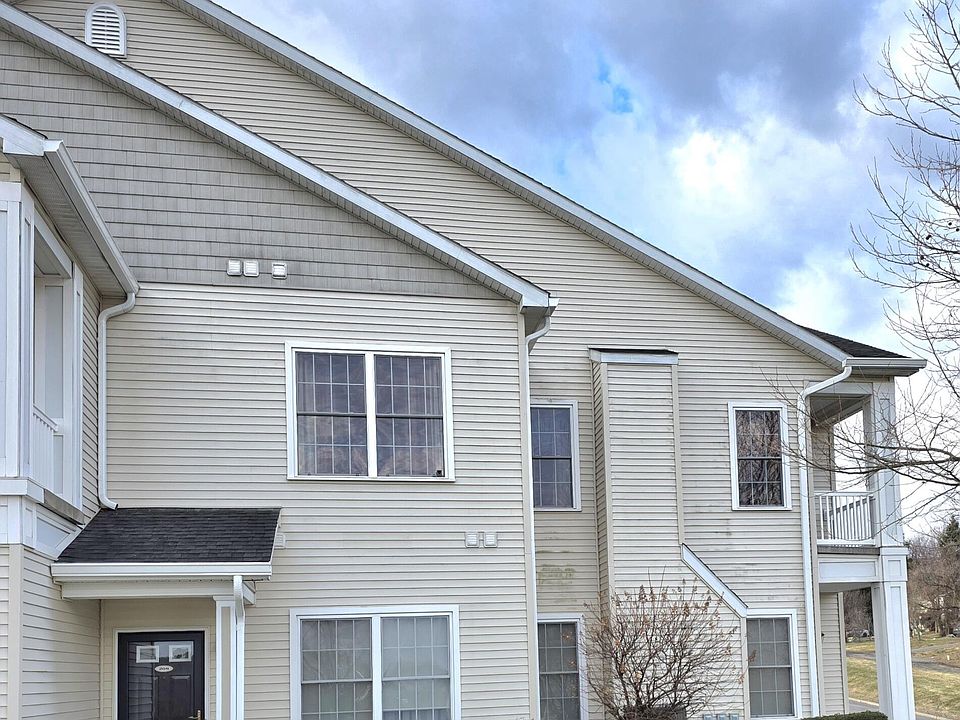 1st image of 208 N Ridge #208