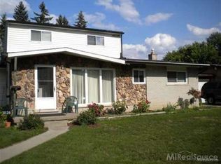 31126 Cousino Dr, Warren, MI 48092