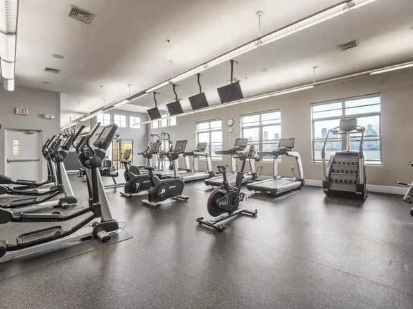 26 Avenue At Port Imperial image 21 of 26